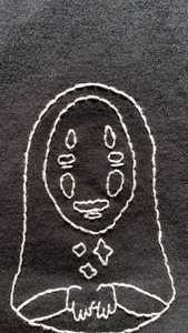 Camiseta personalizada de anime con bordado a mano de Totoro de Ghibli - Product Image 2