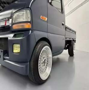 Minibús 2025, Camioneta Utilitaria 4x4 con Turbos, Motor de 3 Cilindros, Transmisión Manual de 5 Velocidades - Product Image 1