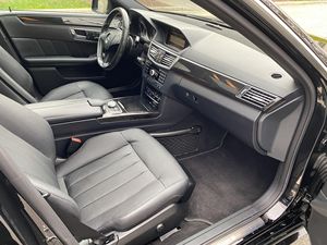 รถยนต์มือสอง พวงมาลัยซ้าย/ขวา ปี 2010 เมอร์เซเดส-เบนซ์ E550 4MATIC - Product Image 3