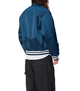 Veste universitaire en satin unisexe surdimensionnée OEM Bomber personnalisé Vêtements d'extérieur de baseball pour Streetwear Tendance Hiver Automne Mode - Product Image 6