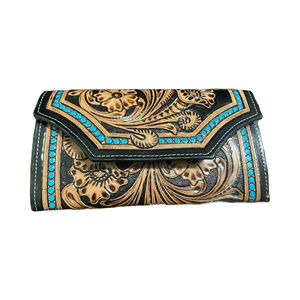 Bifold de cuero de vaca para Mujer | Cuero hecho a mano con protección RFID para estilo y seguridad - Product Image 1