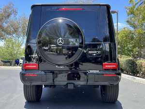 USADO, Clase G 550 4MATIC Turbo AWD 2025, Cuero Oscuro, ACC, R20, SUV en Buenas Condiciones - Product Image 6