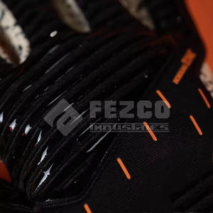 Gants de gardien de but Fezco Industries, qualité professionnelle, cuir de haute qualité, ajustables, respirants, personnalisables, conçus pour le contrôle - Product Image 4