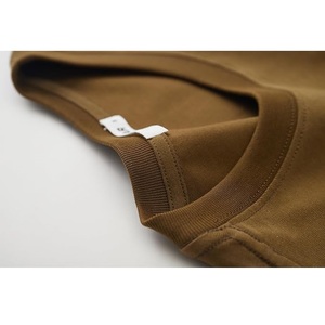 Prix de gros T-shirt décontracté à manches courtes pour hommes 100% coton Col rond Épaule Slope Neck Tape Solid Color du Bangladesh - Product Image 4