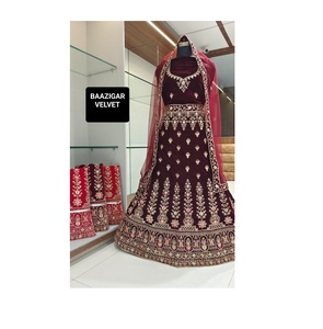 Meilleure qualité broderie lourde velours Lehenga Choli avec Dupatta Premium indien pakistanais vêtements accessoires pour femmes - Product Image 1
