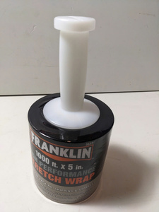 Film étirable PE transparent à prix d'usine avec distributeur à poignée en plastique pour emballage de palettes - Product Image 2