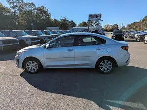 Kia Rio S 2023 Usado en Perfecto Estado - Product Image 5