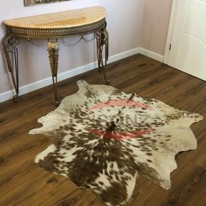 Newly Designed Natural Hair on Cow Leather Skins for <b>Belts</b> Furniture Handbags Sofas Shoes <b>Luggage</b> Garments Finished Patterns - Product Image 1