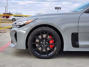 PREMIUM Usado 2023 KIAs STINGER Top Europe Importación Usado Coche con volante a la izquierda/derecha con entrega rápida Vehículo disponible - Product Image 2