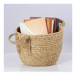 High Quality Eco-Friendly Handwoven <b>Water</b> <b>Hyacinth</b> <b>Storage</b> <b>Baskets</b> Durable Circle Modern Organizer Vietnam Luxury Home - Product Image 1