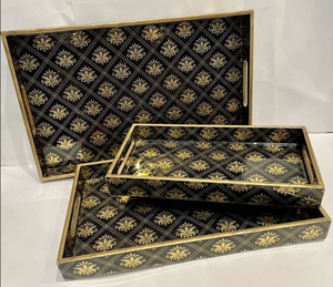 Bandeja para servir de madera de diseño único Bandeja para servir comida roja y blanca con estampado floral hecho a mano con borde negro - Product Image 6