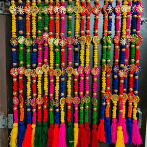 Guirnaldas de Pompones Multicolores, Decoraciones de Navidad, Año Nuevo, Lohri, Makar Sankranti, Decoración para Ceremonias de Sangeet y Mehandi - Product Image 1