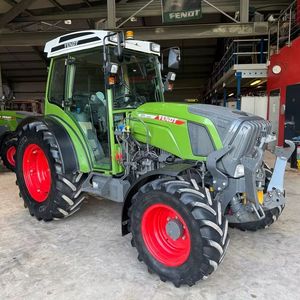 4WD วิ่ง Fendt 211P รถแทรกเตอร์80hp 75hp รถแทรกเตอร์ฟาร์ม60hp เครื่องจักรทางการเกษตรใหม่ - Product Image 1