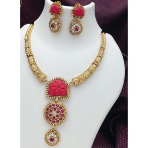 Ensemble collier et boucles d'oreilles classiques plaqués or de qualité supérieure élégant pour femmes, pour mariage et occasions spéciales - Product Image 2