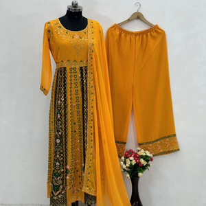 Nouveau haut de travail à paillettes brodé de créateur avec Sharara traditionnel indien et pakistanais Salwar Kameez pour une tenue de fête - Product Image 1