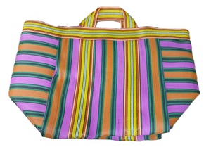 Sacs à main pour femmes à rayures multicolores écologiques Sacs de shopping et d'extérieur tissés en nylon recyclé fabriqués en Inde - Product Image 5