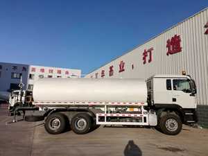 MEILLEURE OFFRE Camion-citerne d'eau d'occasion SINOTRUK HOWO T-X 6x4 20 CBM - Product Image 4
