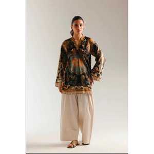 Ropa de Moda de Fusión India y Pakistaní - Edición Farshi - Product Image 1