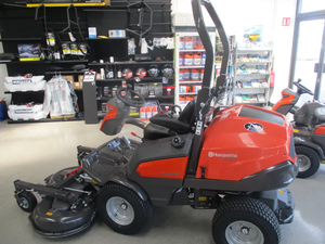 Prix réduit - Tondeuse à gazon Husqvarna TC 238T de qualité DIY avec moteur à essence de 5,5 CV et transmission hydrostatique - Product Image 2