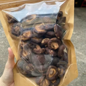 Ingrédients de saveur naturelle de champignons Shiitake séchés du Vietnam pour les nouilles chaudes et l'assaisonnement de restaurant en gros - Product Image 1