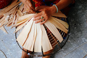 Ensemble de bols en bambou Logo gravé naturel écologique Couverts en bois poli durable Cuillère Fête Vente en gros Vietnam - Product Image 4