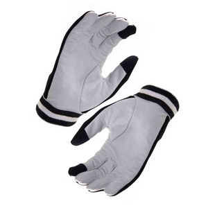 Gants de football américain de protection des mains Nouvelle arrivée Gants de football américain avec design personnalisé et imprimé - Product Image 5