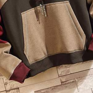 Sweat-shirt à capuche tendance pour hommes, sweat-shirt à capuche brodé de logo personnalisé de grande taille pour des tenues d'hiver confortables et décontractées - Product Image 3