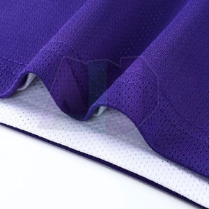 Vente directe d'usine, ensembles d'uniformes de basket-ball pour hommes, respirants, tissu 100% polyester, évacuation de l'humidité, légers, logos personnalisés - Product Image 3