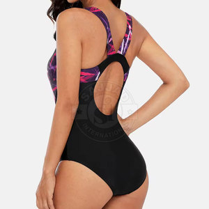 Maillot de bain tendance en tissu extensible léger, design confortable, parfait pour la plage et la piscine - Product Image 4