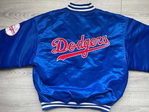 Chaqueta de bombardero de vuelo MA1 azul de calidad para hombre con logotipo personalizado, chaqueta universitaria de estilo deportivo, chaqueta de piloto fina con estampado bordado - Product Image 5