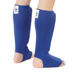 Protector de empeine SHIN de cuero y esponja de alta calidad para entrenamiento de Taekwondo/Karate, aprobado por la FIAS - Product Image 1