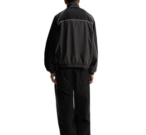 Vente en gros Dernier coupe-vent en nylon Vêtements de sport vintage Coupe-vent Veste d'extérieur pour hommes - Product Image 5