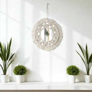 Miroir rond élégant en macramé à suspendre au mur pour la décoration de festivals, les fêtes, les cadeaux et les intérieurs d'inspiration bohème, vente en gros en provenance d'Inde - Product Image 5