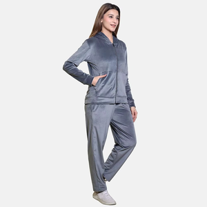 Ensemble de survêtement en velours pour femmes sur mesure, marque privée, deux pièces, sweat-shirt à capuche, jogging long, décontracté, tendance, logo vintage - Product Image 4