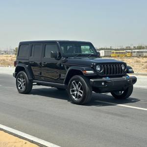 JEEP WRANGLER SPORT NOIR 2024 D'OCCASION 998CCM 5 PLACES 3 CYLINDRES 4 PORTES TRANSMISSION BOÎTE DE VITESSES MANUELLE - Product Image 3