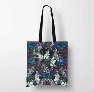 Elegante Bolso Jhoola de Lona con Estampado Cultural |   Hermosa Bolsa de Hombro para el Día a Día, para Compras, Universidad y Aventuras Cotidianas - Product Image 4