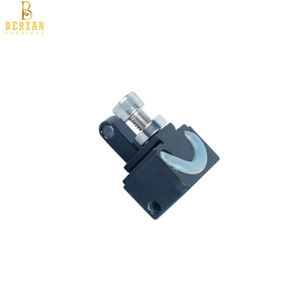 Pince à anneau Dyna avec guide de vis manuel Pince pour instruments chirurgicaux généraux en acier inoxydable par BERZAN SURGICAL - Product Image 2