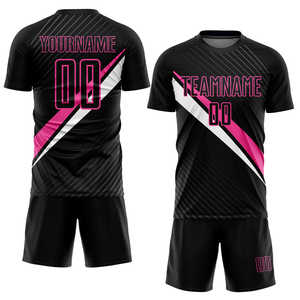 Vente en gros d'uniformes de football fournisseur d'authentiques ensembles de maillots de football design personnalisé tissu léger et respirant pour clubs et équipes - Product Image 4