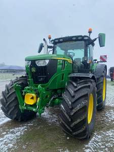 NUEVO 2024 JOHNN DEERE 3039R 4WD A/C CAB TRACTOR W/ LOADER - Product Image 5