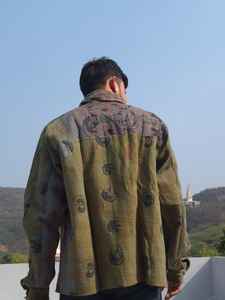 Chemise décontractée pour homme en coton 100% tricoté, faite à la main, style Kantha, hiver, hip-hop, grande taille, manches longues, avec boutons et poche avant - Product Image 6