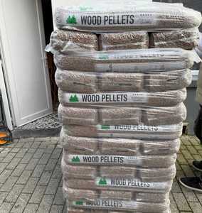 Briquettes de bois biomasse de 6 mm de diamètre, densité 750 kg/m³ pour le chauffage et le carburant industriel - Product Image 1