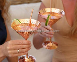 Copa de Vino Única en Cobre Martillado con Acabado Plateado y Diseño Clásico, Perfecta para Colecciones de Vasos de Alta Calidad - Product Image 5