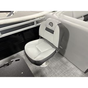 Pontón de Pesca Deportiva Sun Tracker Sportfish 22 Base 2026, 115 HP, Gasolina, Embarcación de Pesca Resistente - Product Image 2