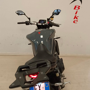 Motocicletas Deportivas MT-09 de Alto Rendimiento para Aventureros - Product Image 3