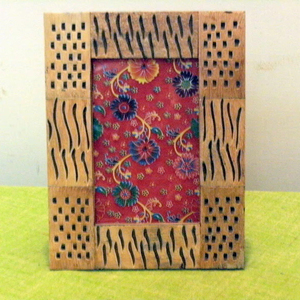 Cadre photo élégant tout matériel fait à la main en bois personnalisable/corne/os/coquille verticale pour produit chaud de table en Inde - Product Image 1