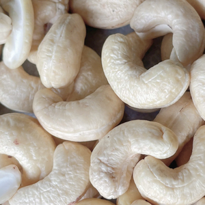 Hot Sale Raw Cashew <b>Nuts</b> Kenya Cashew <b>Nuts</b> Exporters Cashew <b>Nuts</b> Private Label Packaging Available - Product Image 1