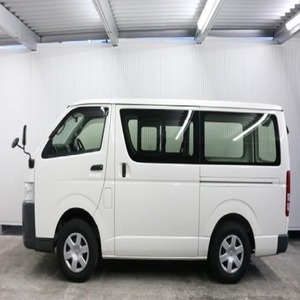 Toyota Hiace Van d'occasion NEUF FRAIS - Product Image 5
