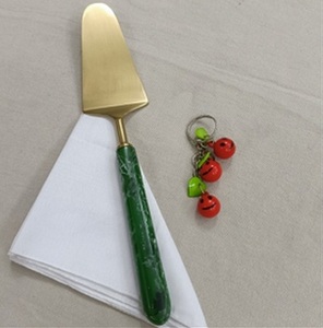 Nuevo juego de cuchillos para queso de acero inoxidable de 3 piezas con mangos de resina multicolor, juego de herramientas de cocina modernas para cortar y esparcir - Product Image 3