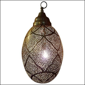 Lámpara colgante marroquí artesanal de latón con forma de huevo, linterna metálica para decoración del hogar, lámpara de techo con acabado en cobre. - Product Image 1