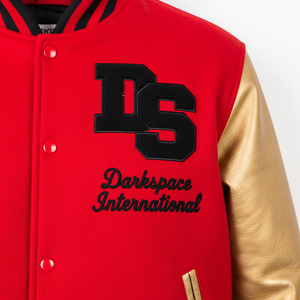 Veste d'université personnalisable Nouveau design Manches en cuir Broderie en chenille Hautement personnalisable OEM Lettres Chiffres pour le devant - Product Image 3